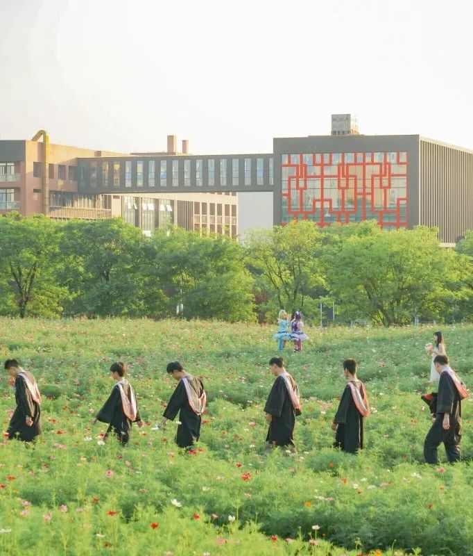 女生读大专，最适合报的8个专业